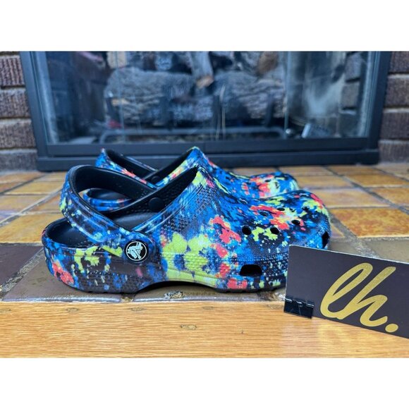 Mens 4 Women’s 6 Crocs Classic Tie Dye Graphic Clog Slip On Sandals 205453-4SW - Picture 1 of 8